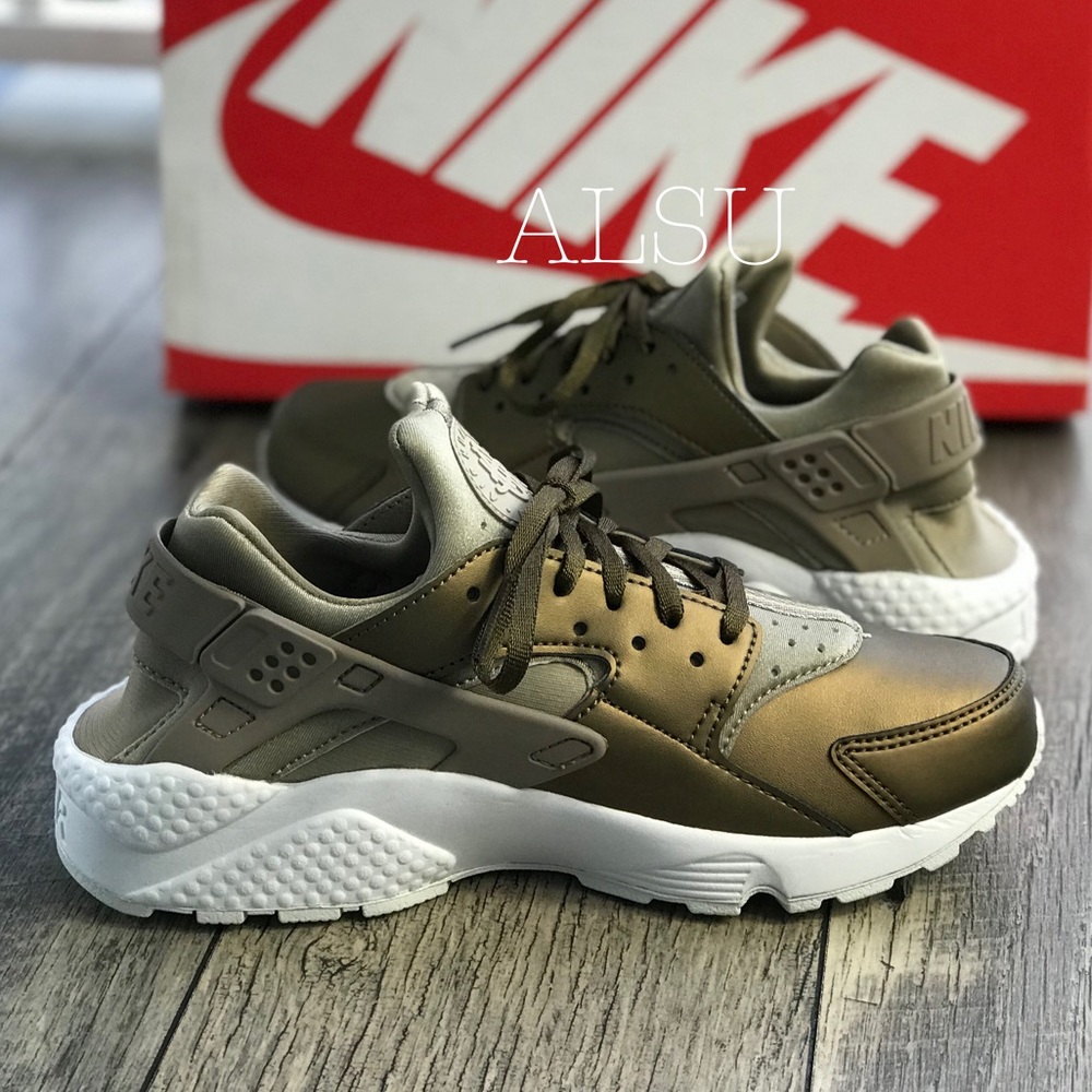 NWT Air Huarache Run PRM TXT Khaki Gold W AUTHENT - Picture 4 of 8